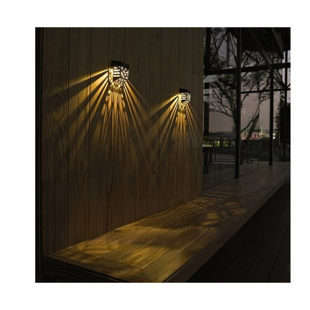 Solar Powered LED Garden Fence - Outdoor Lighting Pathway recension och pris